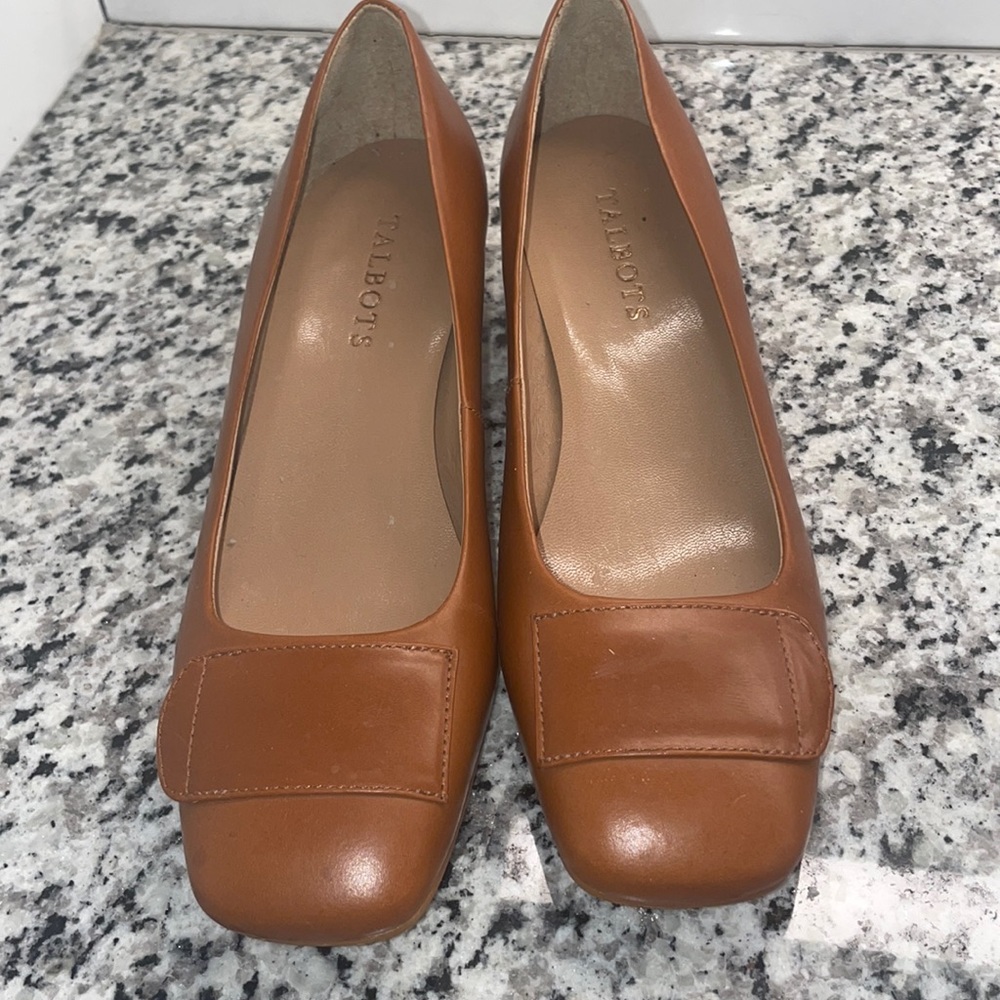 Vintage, squared toe, Talbots heels size 7